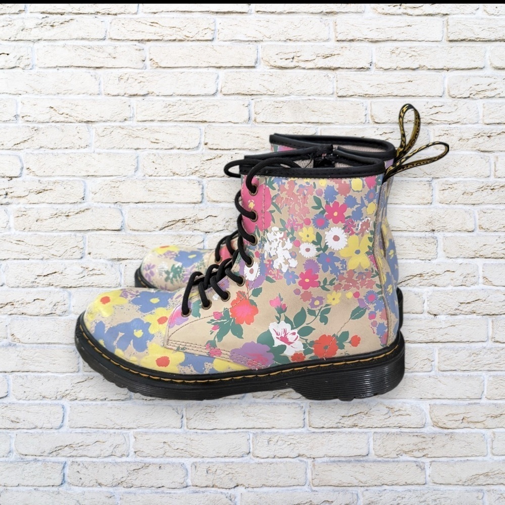 Dr. Martens 1460 Combat Boots Youth 5 W or 4 M Mash Up Floral Retro 90s - Picture 2 of 9